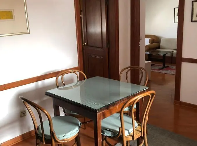 Stan U Samom Centru Obrenovca, Na Trgu 2 *