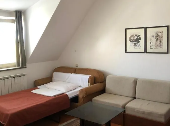 Stan U Samom Centru Obrenovca, Na Trgu 2 * Obrenovac (Belgrade)